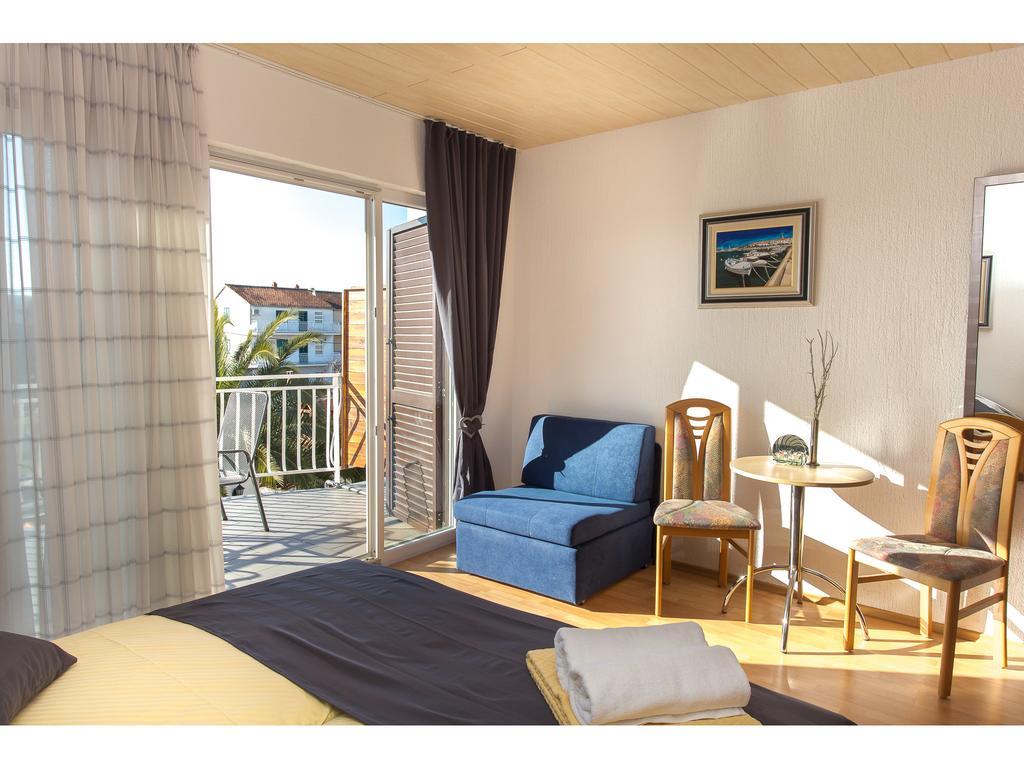 Lanterna Rooms Turanj Exterior foto