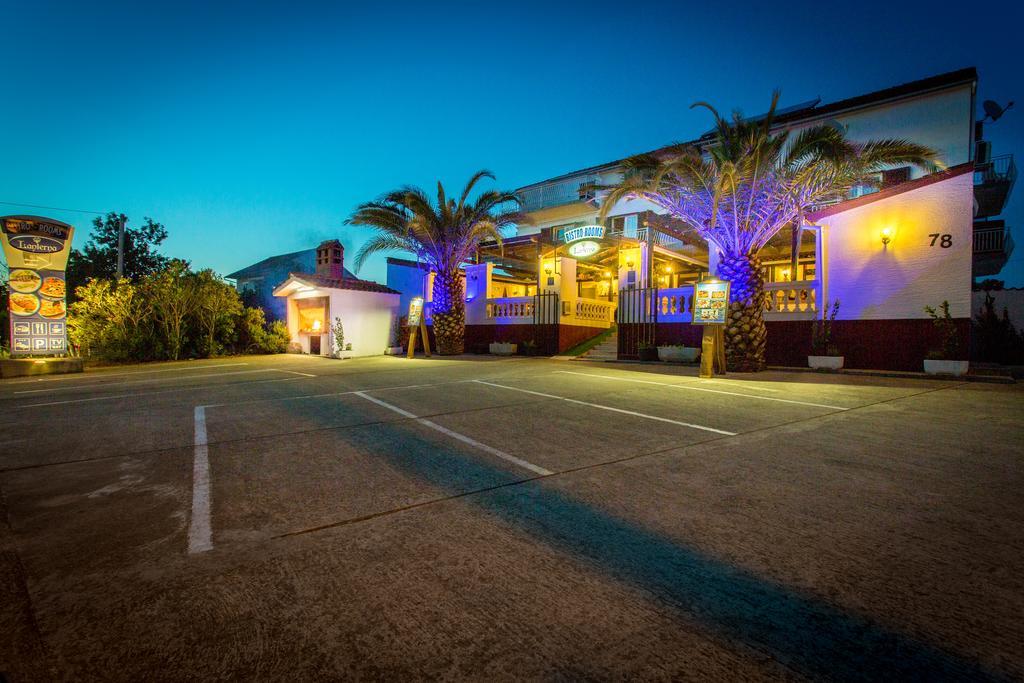 Lanterna Rooms Turanj Exterior foto