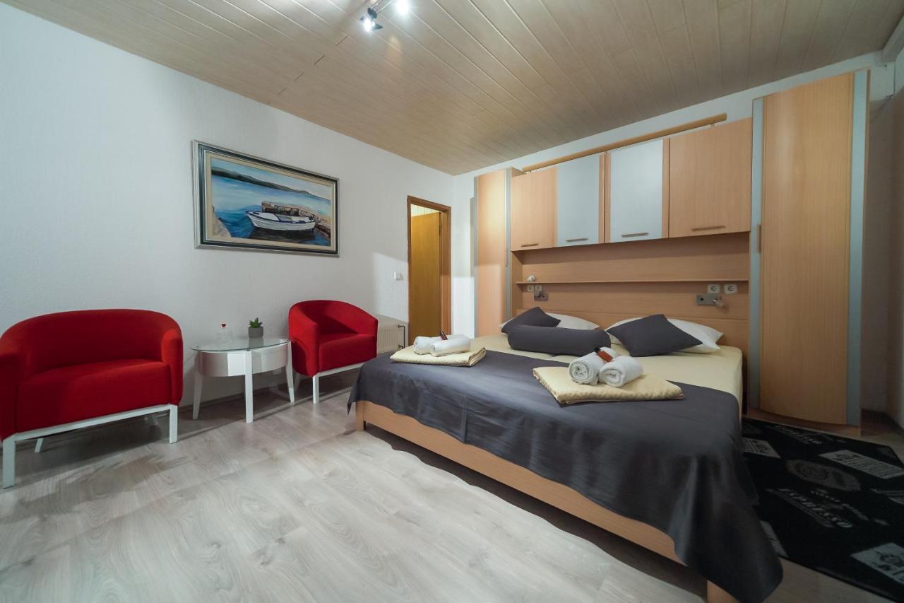 Lanterna Rooms Turanj Exterior foto